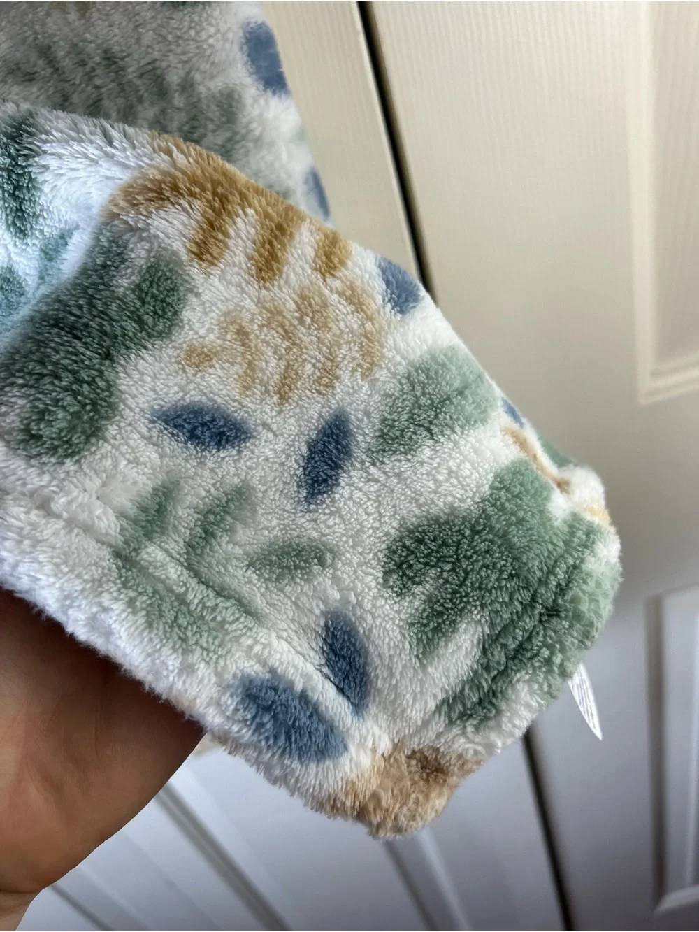 Little Miracles Green Leaf Baby Blanket White Blue Tan Soft Plush Leaves Jungle